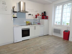 Private kitchen - Apartment St Malo beach 150m Wifi (Saint-Malo)