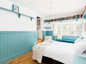 4 chambres, fer et planche à repasser, Wi-Fi gratuit, draps fournis