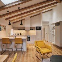 Monolocale Deluxe, vista città | Cucina privata | Frigorifero, microonde, forno, piano cottura