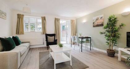 Comfortable 3 Bedroom House With WiFi