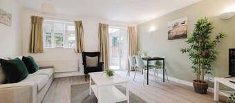 Comfortable 3 Bedroom House With WiFi