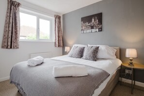 3 bedrooms, free WiFi, bed sheets