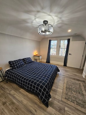 2 habitaciones, escritorio, wifi y ropa de cama