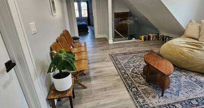 Apt Olde Walkerville, 2Bdr, with River views