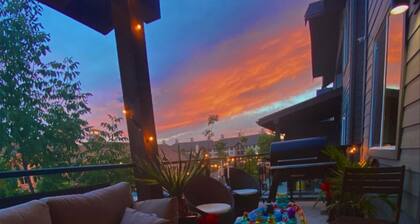 Quiet relaxing luxury townhome in lake country