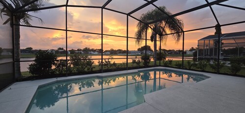 Modern Pool Home • Lake view