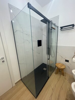 Hair dryer, bidet, towels, soap - Riccardo's Cottage - Terrace Sea View - Detached house with terraces (Portovenere)