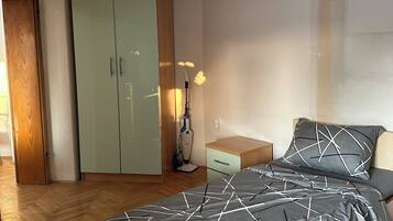 2 bedrooms, WiFi, bed sheets