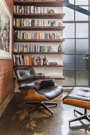 Interior - A New York Writer's Loft in Fitzroy (Fitzroy)