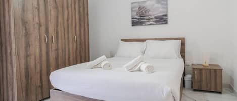 1 camera, una scrivania, ferro/asse da stiro, Wi-Fi