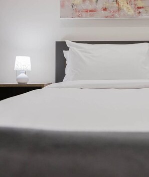 3 Schlafzimmer, Schreibtisch, Bügeleisen/Bügelbrett, WLAN