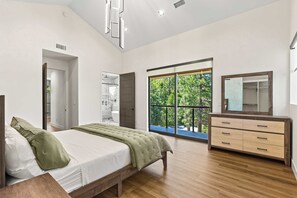 5 bedrooms, iron/ironing board, WiFi, bed sheets