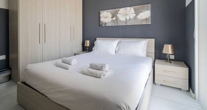 Cosy 1BR fully equipped Apt with balcony w/WIFI !