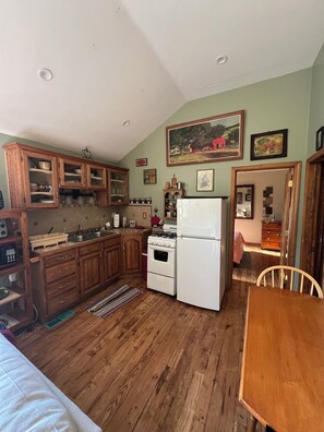 Oven, stovetop