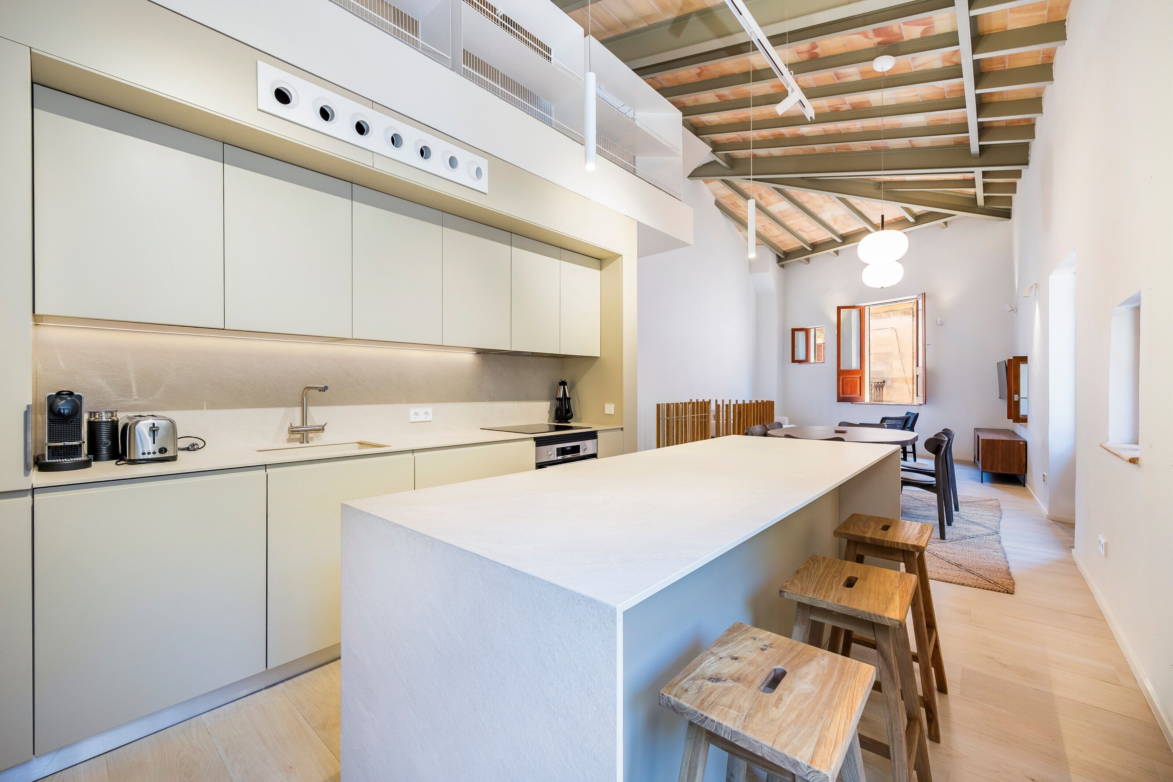 Frigorifero, microonde, forno, lavastoviglie