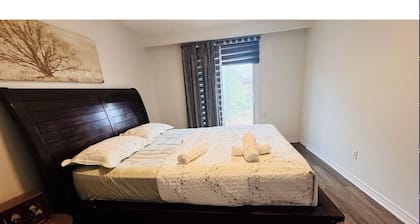 LUX VAC HOUSE SHORT/ LONG RENTAL SQ1 HEART OF MISSISSAUGA ON-CANADA
PEARSON APT
