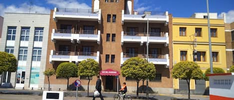 Façade de lâhĂ©bergement