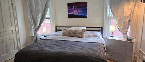 3 dormitorios, tabla de planchar con plancha, wifi y ropa de cama