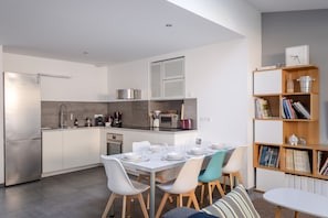 Fridge, microwave, oven, dishwasher