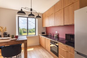 Frigorifero, microonde, forno, lavastoviglie