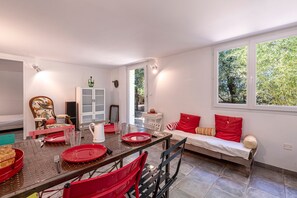 Interior - Casa Bavitoli RDC - Avec jardin (Cauro)