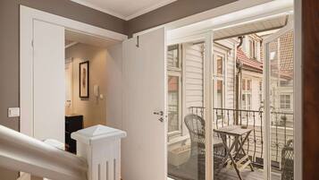 Deluxe Apartment, Multiple Bedrooms, Balcony, City View | Balcony