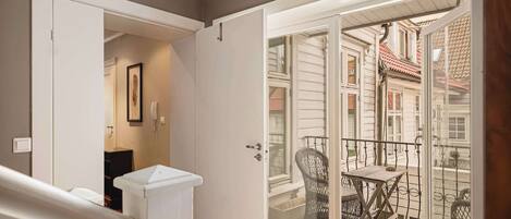 Deluxe Apartment, Multiple Bedrooms, Balcony, City View | Balcony