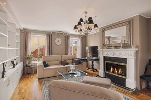 Deluxe Apartment, 2 Bedrooms, Fireplace, City View | Living area - Øvregaten 19 (Bergen)