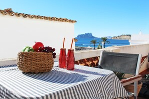 Outdoor dining - Apartamento DEL PUERTO: Mediterranean essence in the heart of Moraira (Moraira)