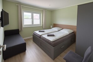 2 bedrooms, WiFi, bed sheets