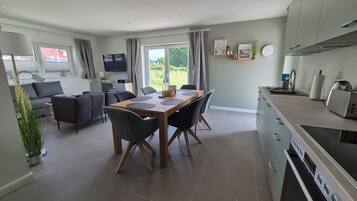 Microwave, stovetop, dishwasher