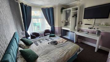 Doppelzimmer | Kostenloses WLAN, BettwÀsche