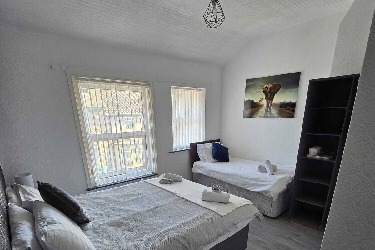 Triple Room | WiFi (free), bed sheets