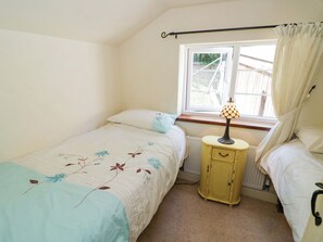 3 bedrooms, individually decorated, individually furnished, free WiFi