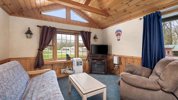 Living area - Vacation Home Rental PM 51 (Russell)