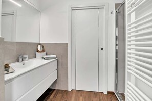 Dusche, Haartrockner