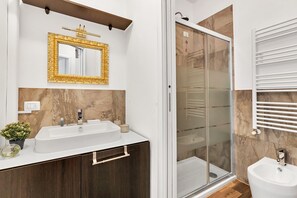 Shower, towels - Porta Venezia - Lakeside L&B (Milano)