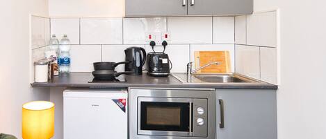 Microones, forn i placa de cuina