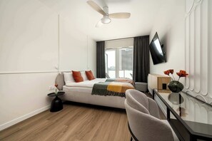 1 bedroom, desk, iron/ironing board, WiFi - Stylish Apartment in Wroclaw | Parking | Workspace (Wrocław)