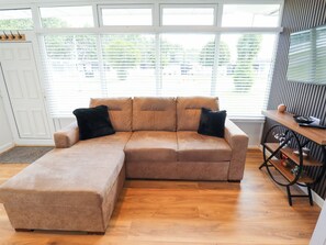 Living area - 66 Cherry Park (Skegness)