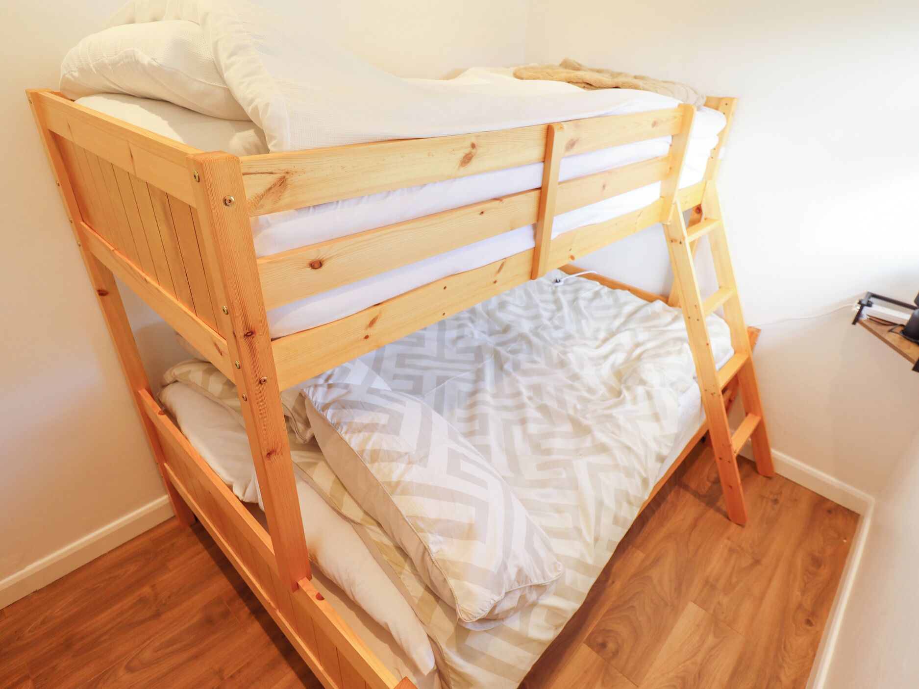 2 bedrooms, individually decorated, individually furnished, free WiFi