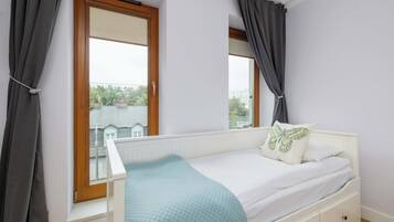 2 bedrooms, desk, iron/ironing board, travel crib