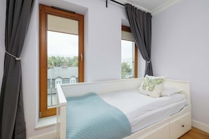 2 bedrooms, desk, iron/ironing board, travel cot