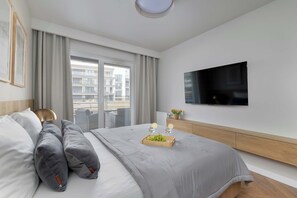 1 chambre, fer et planche à repasser, lit parapluie, Wi-Fi