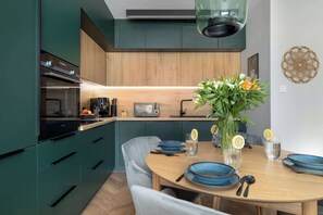 Fridge, microwave, oven, stovetop - Cozy Apartment | Parking, Terrace and Spa Area (Dziwnów)