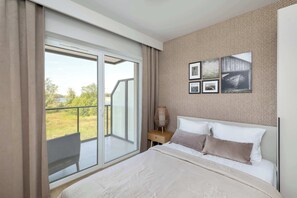 2 slaapkamers, een strijkplank/strijkijzer, reisbedje, wifi