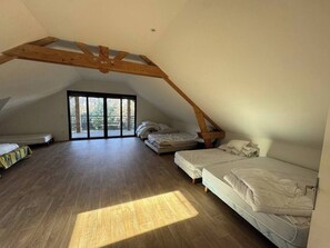 6 soveværelser, Wi-Fi, sengetøj