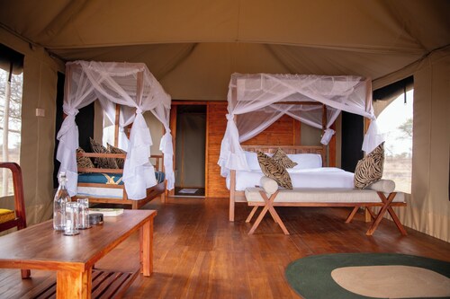 Pumba Luxury Camps