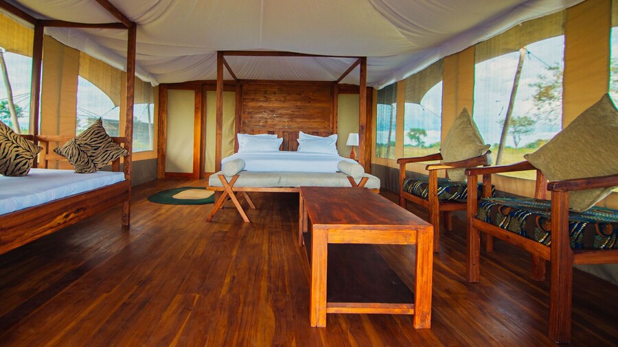 Pumba Luxury Camps