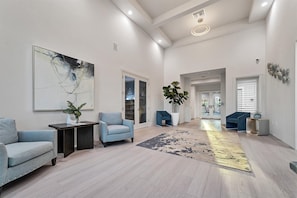 Condo, Multiple Beds, Balcony, Pool View (HLB14071-324) | Interior